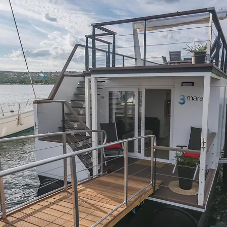 Apartment Floating *